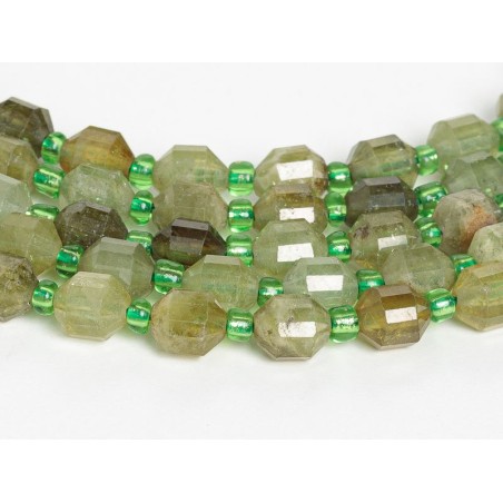 Γρανάτης - Garnet χρώμα πράσινο σχήμα οβάλ ταγιέ 6 mm